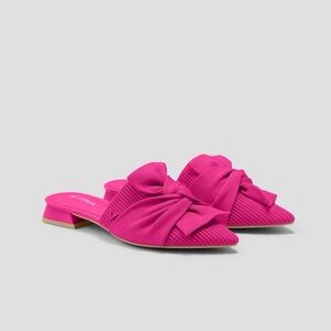 NWOT Vivaia Pointed-Toe Knot Sandals in Pitaya Pink Size 42 / 10.5